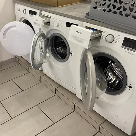 Haus Mit Wunderschoenem Garten Διαμέρισμα