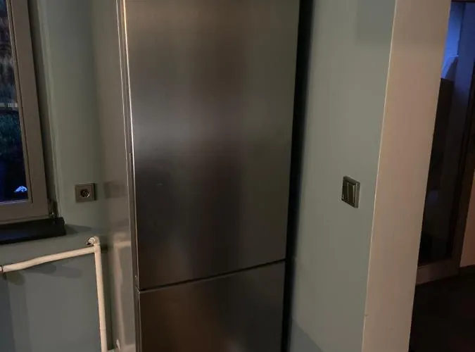 Apartment Haus Mit Wunderschoenem Garten *